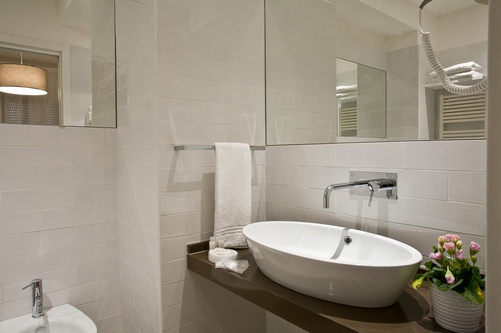 Отель Domus Roma Матера Экстерьер фото
